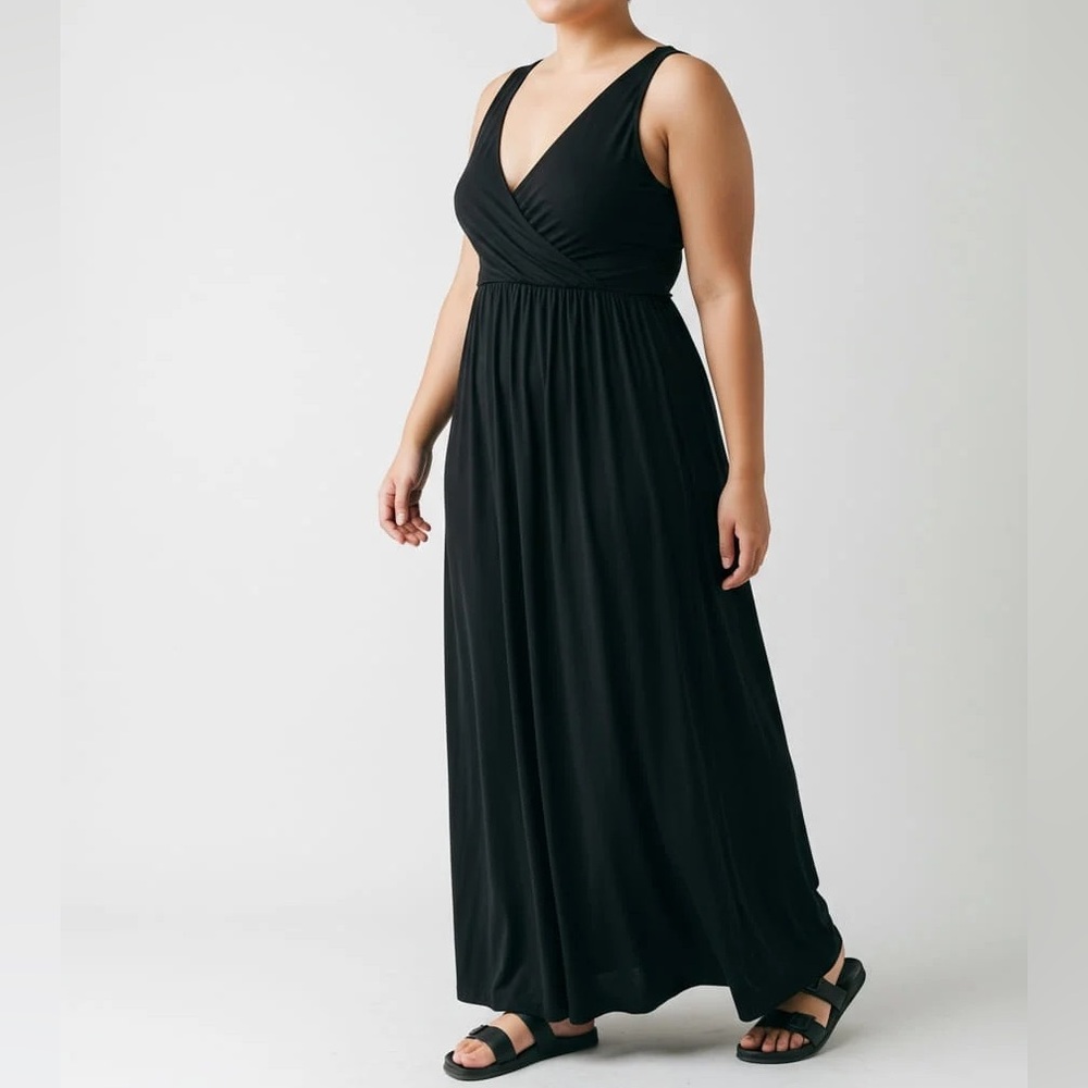 Lands' End Black V-Neck Sleeveless Maxi Dress